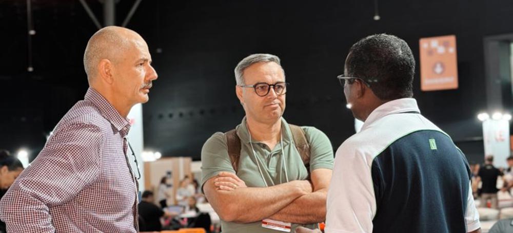Interzum