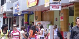 Consumo de móveis em Curitiba