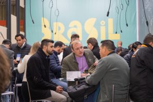 Orchestra Brasil celebra resultados na Fimma 2023