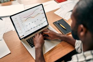 AdobeStock_ dados